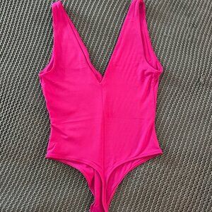 Babaton Plunge Hot Pink Bodysuit Size Medium